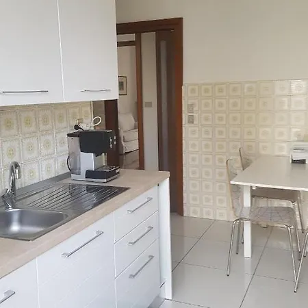 Casa Del Tennis Ивреа